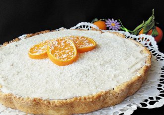 Tarta cu visine, cirese si crema cu lapte de cocos