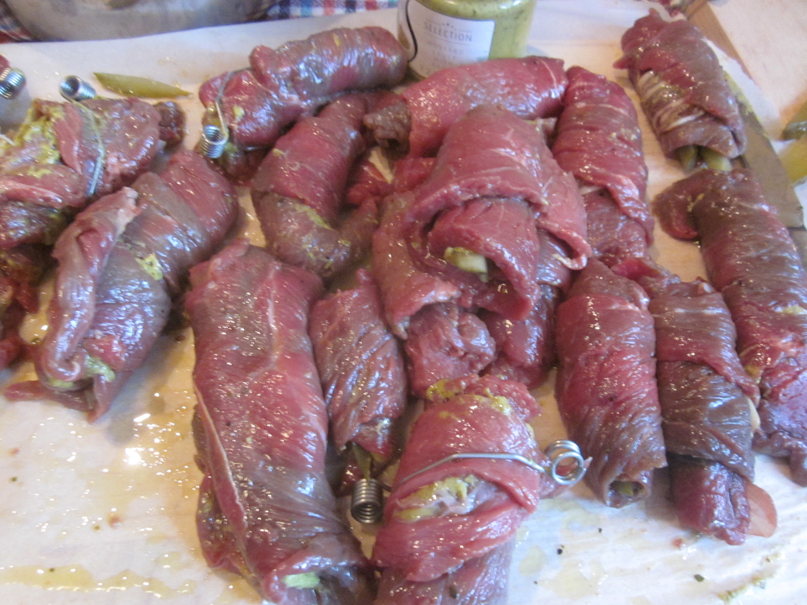 Rulouri din carne de manzat