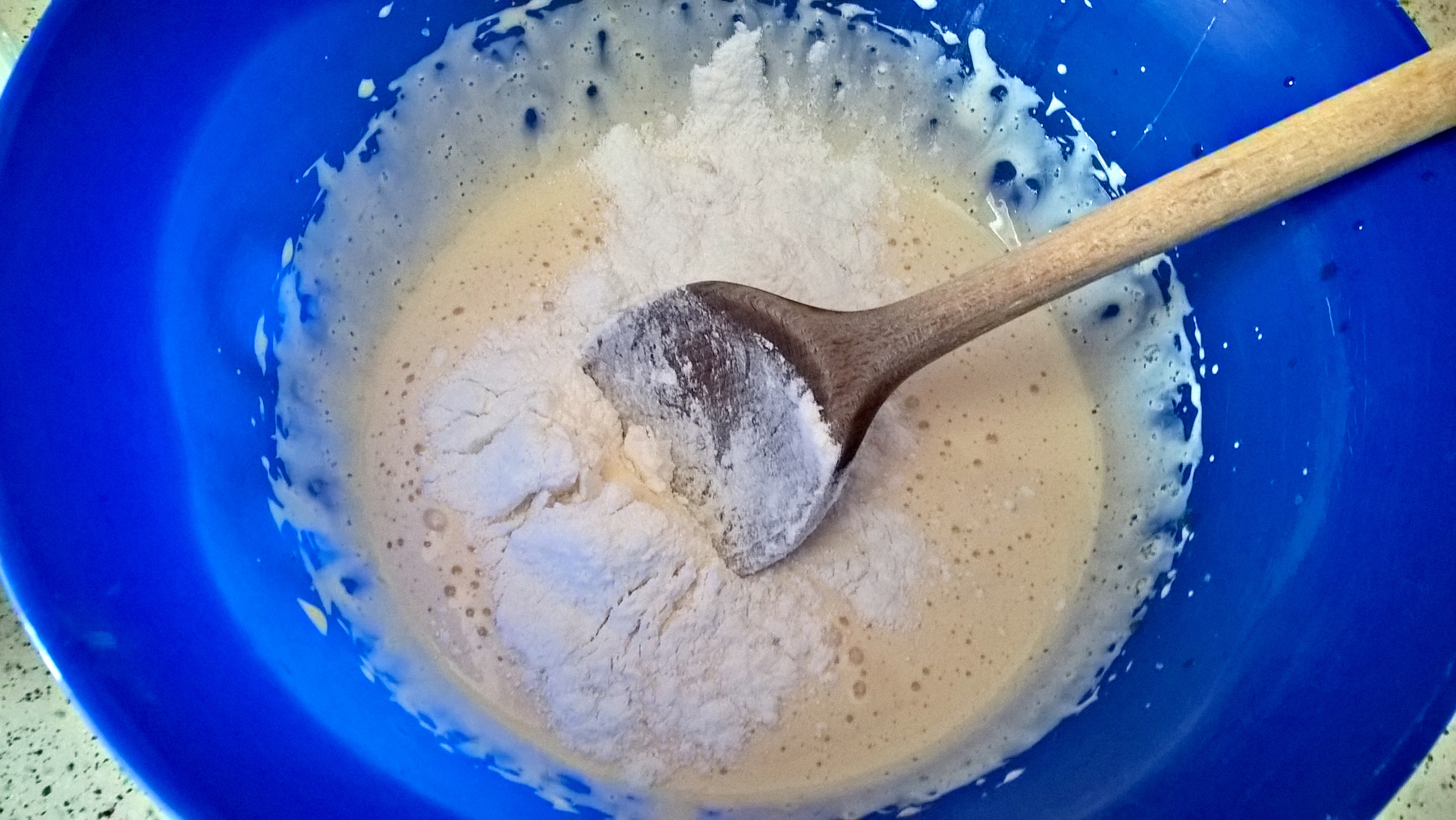 Mini tiramisu reteta cu crema de vanilie si ciocolata