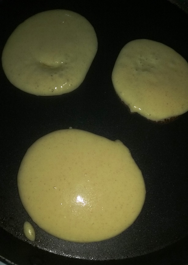 Mini pancakes cu branza dulce