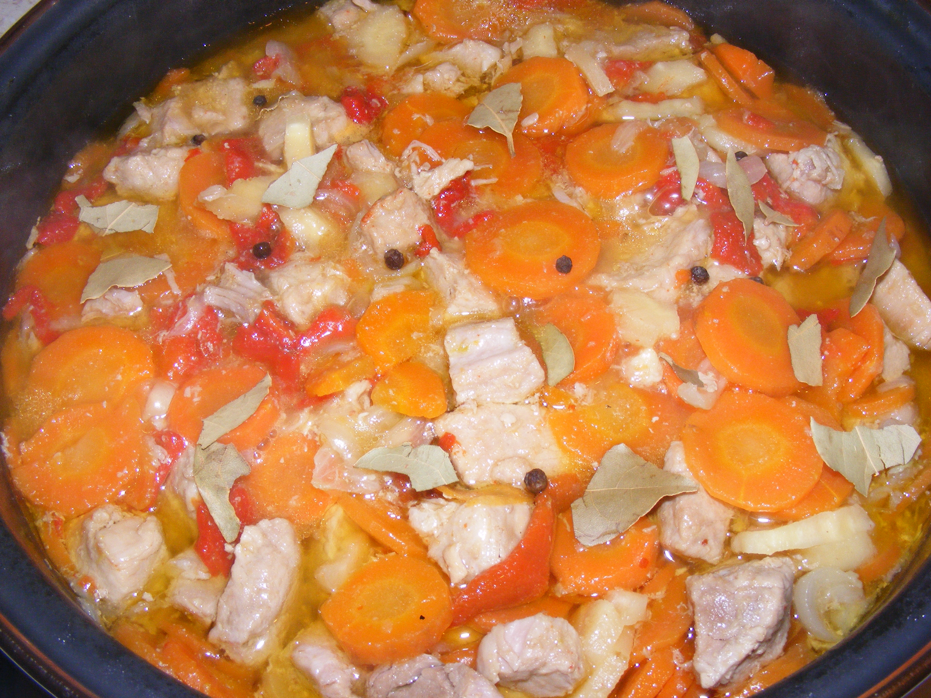 Tocana din carne de porc cu ardei copt