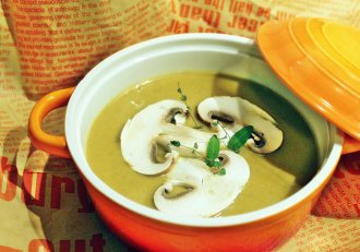 Supa crema de ciuperci la slow cooker Crock-Pot