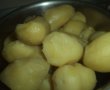 Bulete de cartofi cu soia, ardei si mujdei de usturoi-1