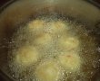 Bulete de cartofi cu soia, ardei si mujdei de usturoi-5
