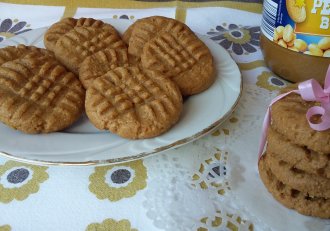 Fursecuri cu unt de arahide (Peanut butter cookies)