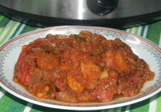 Carne de porc cu legume la slow cooker Crock-Pot
