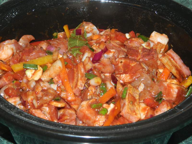Carne de porc cu legume la slow cooker Crock-Pot