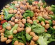 Salata de broccoli cu naut si fasole-12