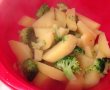 Cartofi cu broccoli si rosii-2