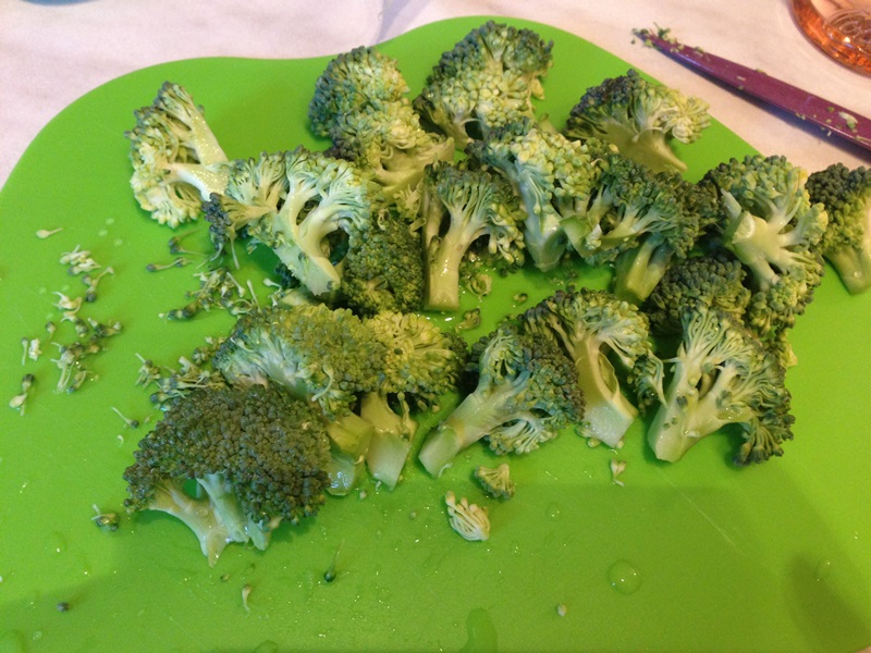 Pui umplut cu naut si broccoli