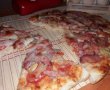 Pizza cu salam-5