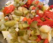 Salata cu cartofi noi, muraturi si peste afumat-5