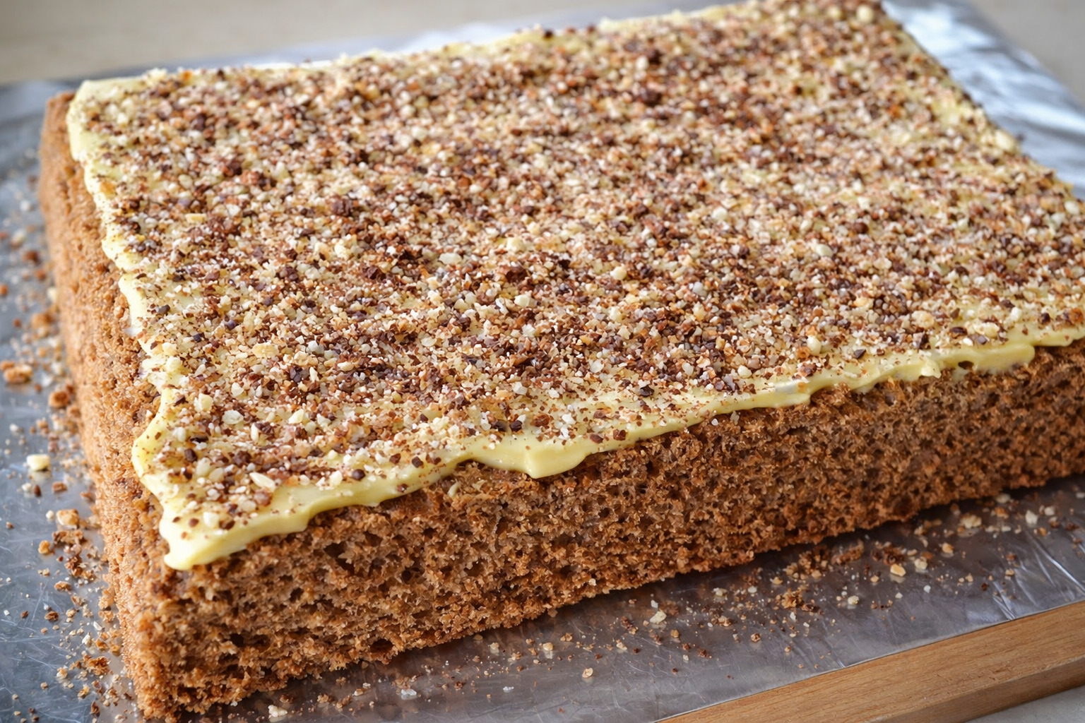 Reteta Prajitura cu nuca si crema cu mascarpone, un deliciu preferat de toata familia