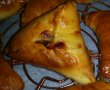 Pirojki cu camembert si mere-7