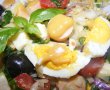 Salată de legume cu crenvuști, ouă și telemea-19