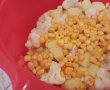 Salata de cartofi cu conopida si porumb-2