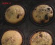 Muffins cu ciocolata ,stafide si nuci-4