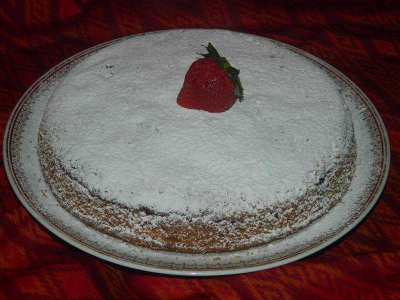 Prajitura rasturnata cu capsuni si biscuiti - Reteta delicioasa cu fructe