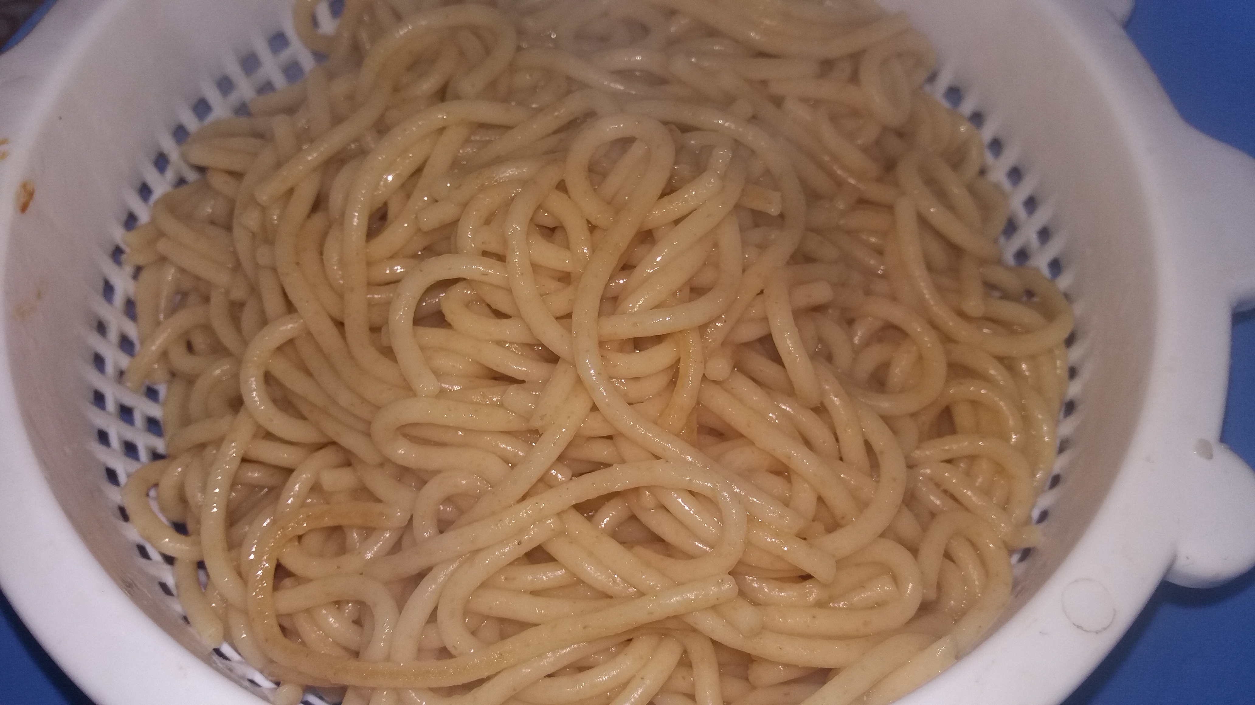 Spaghetti integrale cu ton