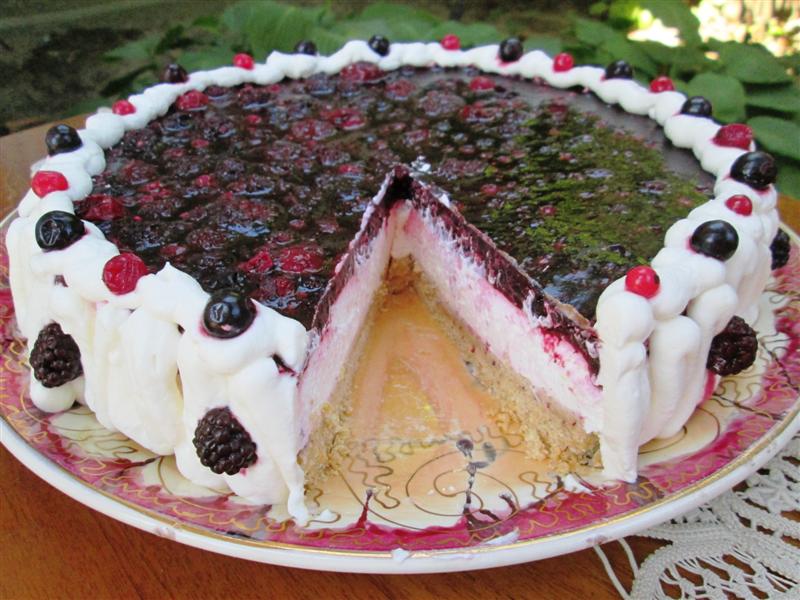 Cheesecake cu fructe de padure (fara coacere)