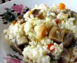 Reteta simpla si delicioasa de orez cu ciuperci si legume-7