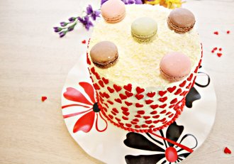 Tort cu ciocolata si fructe