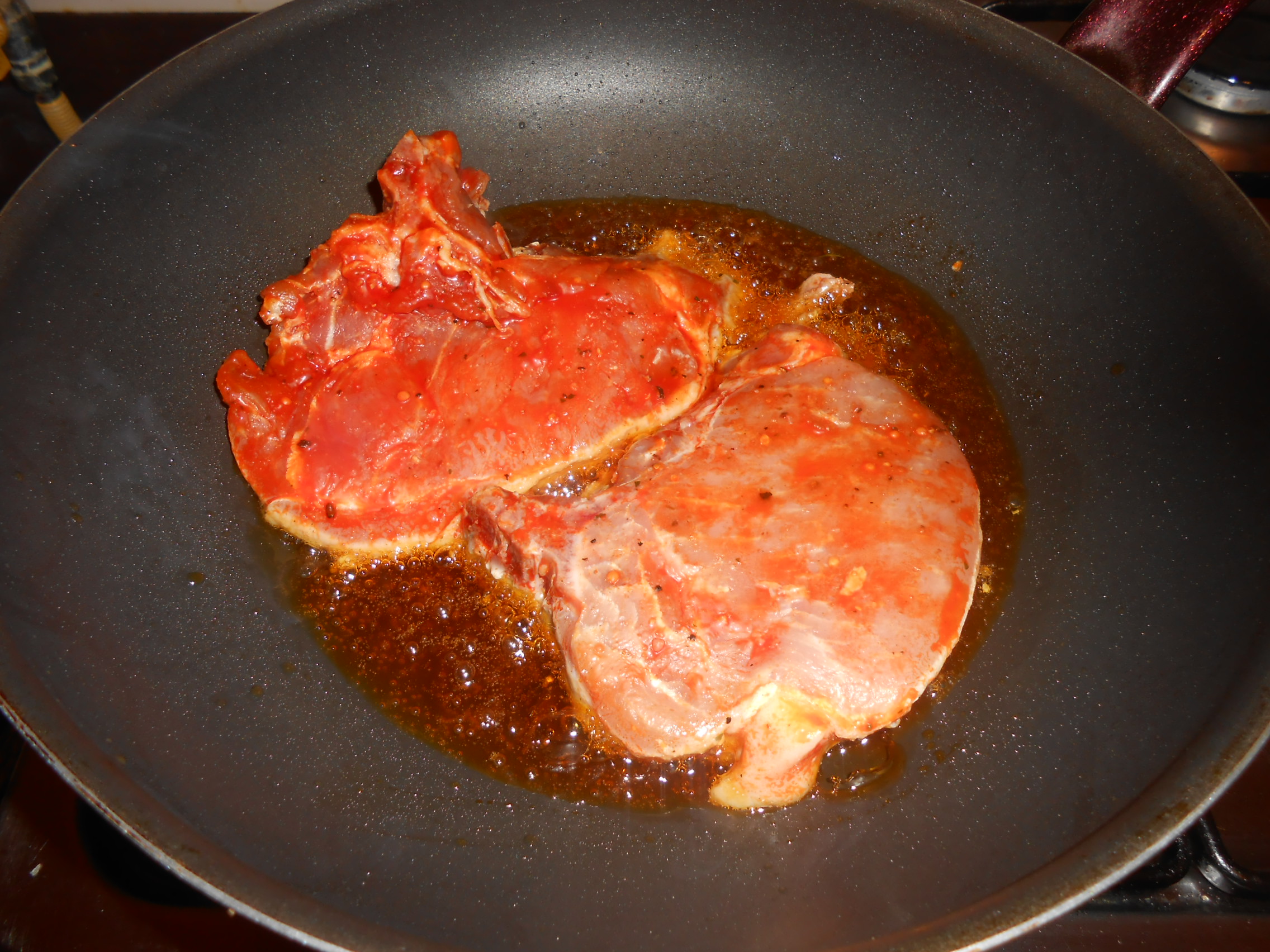 Cotlet de porc cu sos de piper