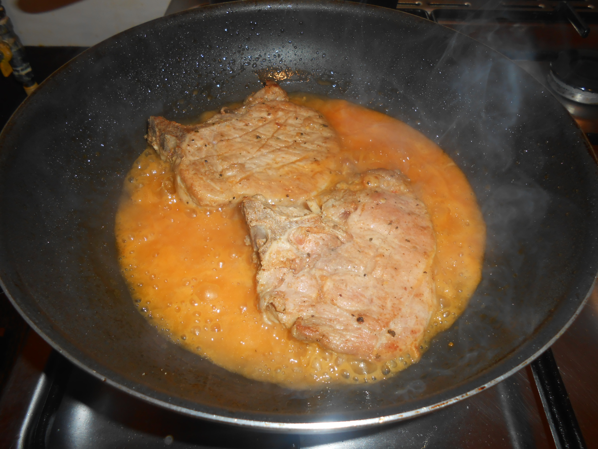 Cotlet de porc cu sos de piper