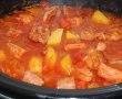 Gulas de porc la slow cooker Crock-Pot 3,5 L-10
