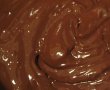 Tort de biscuiti cu crema de ciocolata si nuci caramelizate - de post-6
