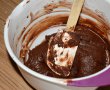 Prajiturele cu cacao, iaurt si cipsuri de ciocolata-2
