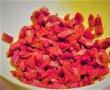 Salata de sfecla rosie cu sprot afumat si ton-5