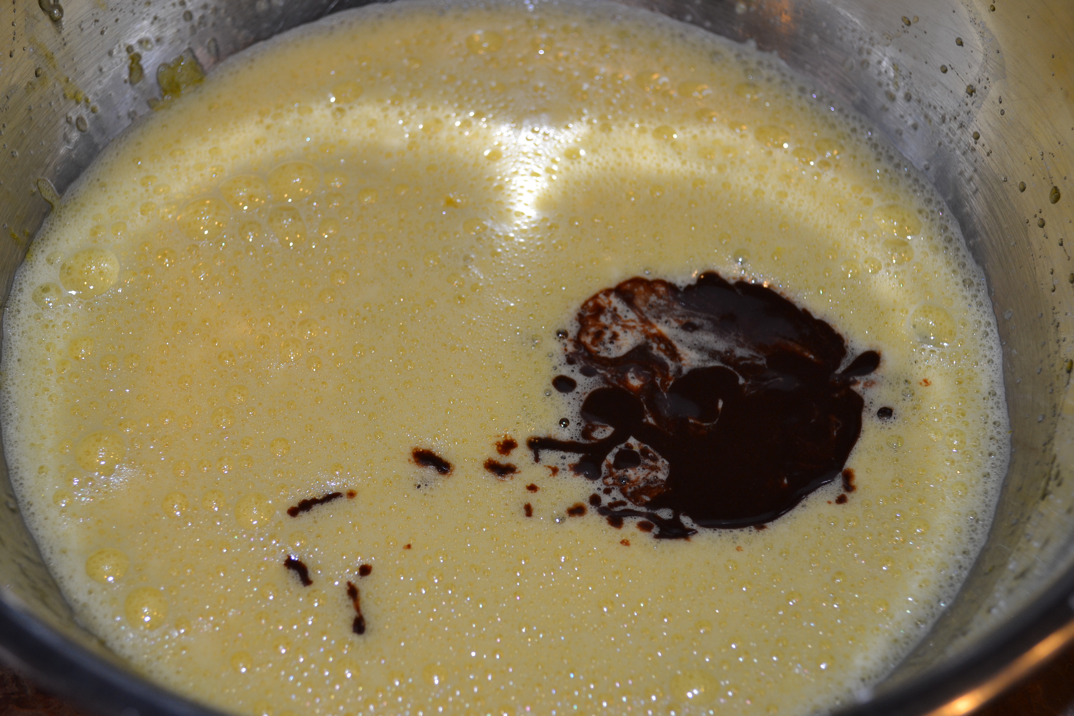 Desert prajitura cu ciocolata si bile de cocos