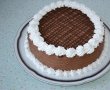 Tort de ciocolata cu mure si piersici - Reteta nr. 100-17