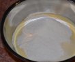 Prajitura de gris cu iaurt si mere rosii-2