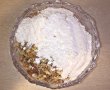 Desert prajitura cu nuca, ciocolata, crema de vanilie si jeleu de capsuni-4