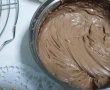 Desert tort cu crema de ciocolata neagra si alba si afine - Reteta nr. 600-3