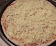Pizza cu legume mexicane, bacon si mozzarella-5