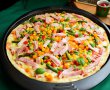 Pizza cu legume mexicane, bacon si mozzarella-7