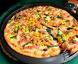 Pizza cu legume mexicane, bacon si mozzarella-10