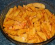 Cartofi la cuptor cu leurda si gogosari in sos de rosii-2