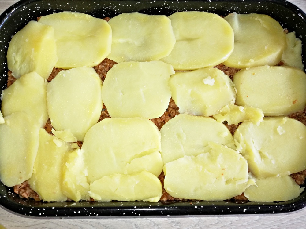 Reteta de musaca de cartofi cu carne, un preparat gustos