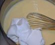 Desert prajitura cu capsuni si crema de vanilie-12