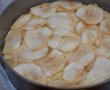 Desert prajitura cu mere, crema de vanilie si bezea-4