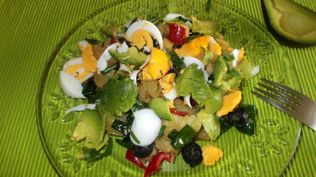 Salata orientala cu avocado