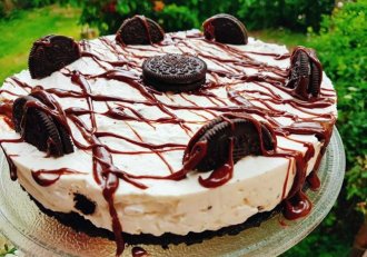 Desert cheesecake cu oreo
