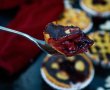 Desert mini tarte cu fructe de padure-16