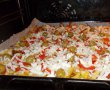 Pizza pe pat de cartofi prajiti cu mozzarella-8