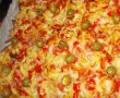 Pizza pe pat de cartofi prajiti cu mozzarella-9
