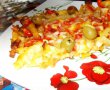 Pizza pe pat de cartofi prajiti cu mozzarella-12